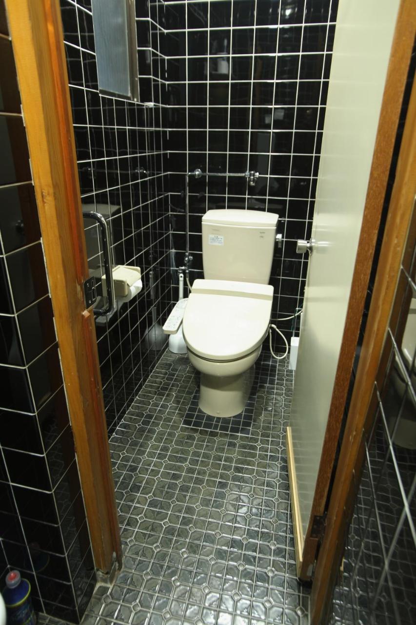 Guest House Futaba Osaka Exterior foto